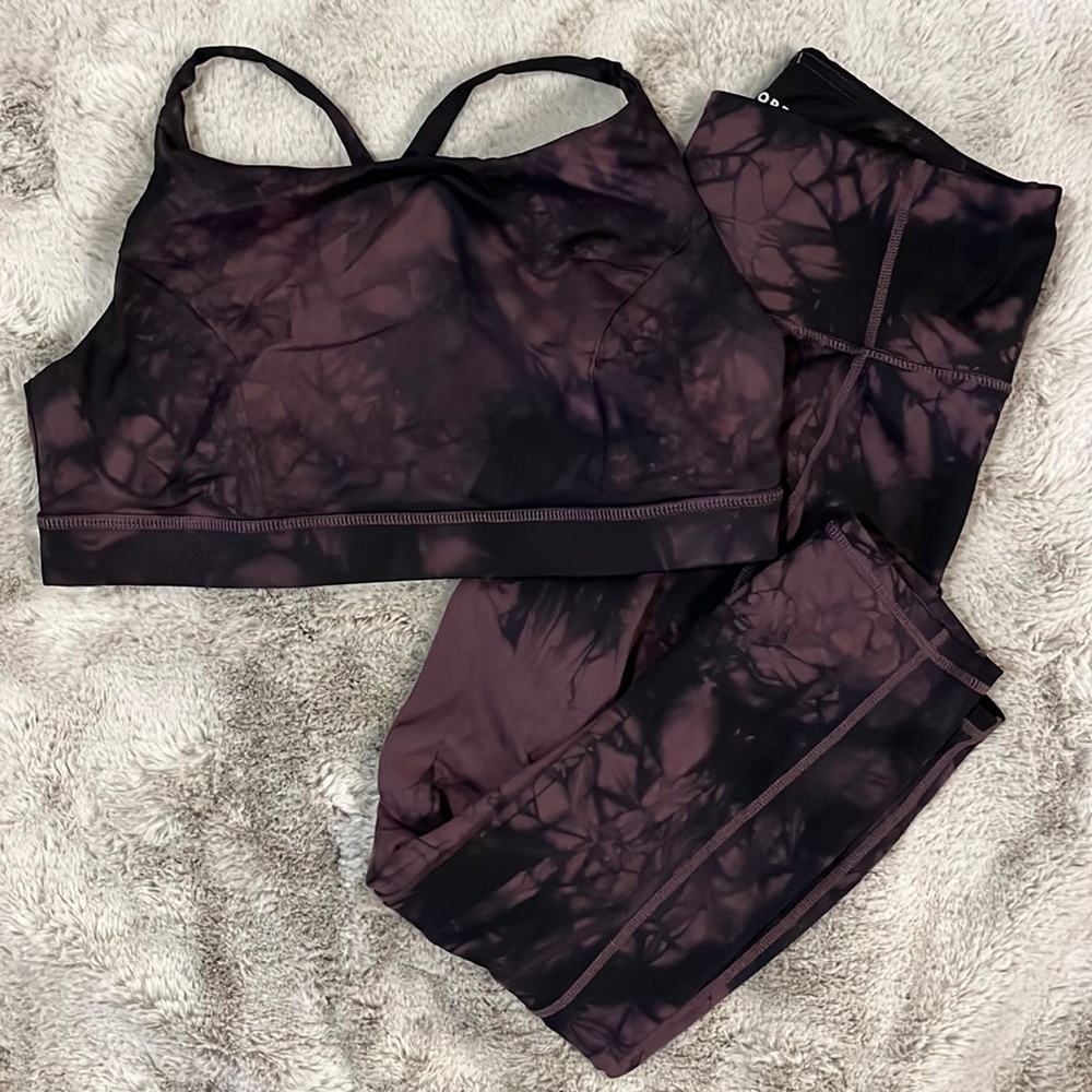 19.Torrid set leggings size 1 bra size 0